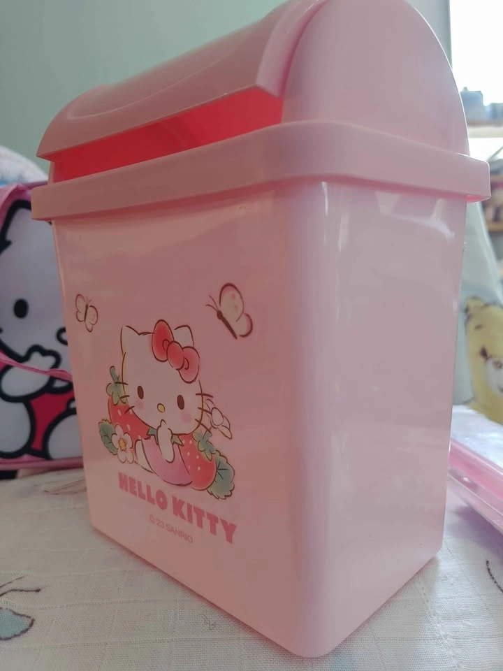 Hello Kitty Insulated Lunch Box with Utensils and Mini Garbage C - photo 3