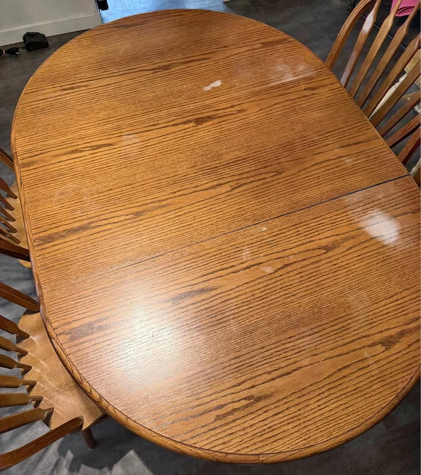 Extendable Dining Set with 4 Chairs