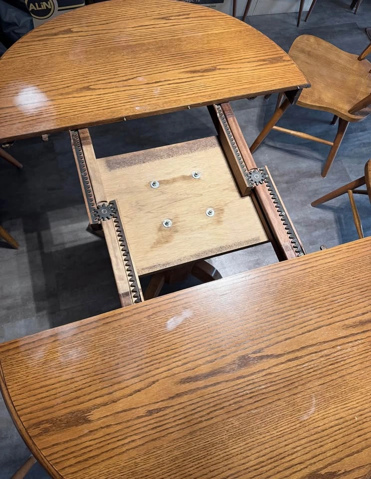 Extendable Dining Set with 4 Chairs - photo 3
