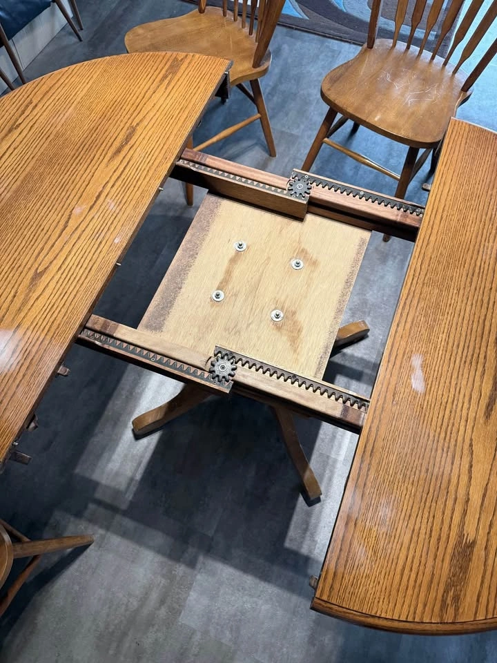 Extendable Dining Set with 4 Chairs - photo 4