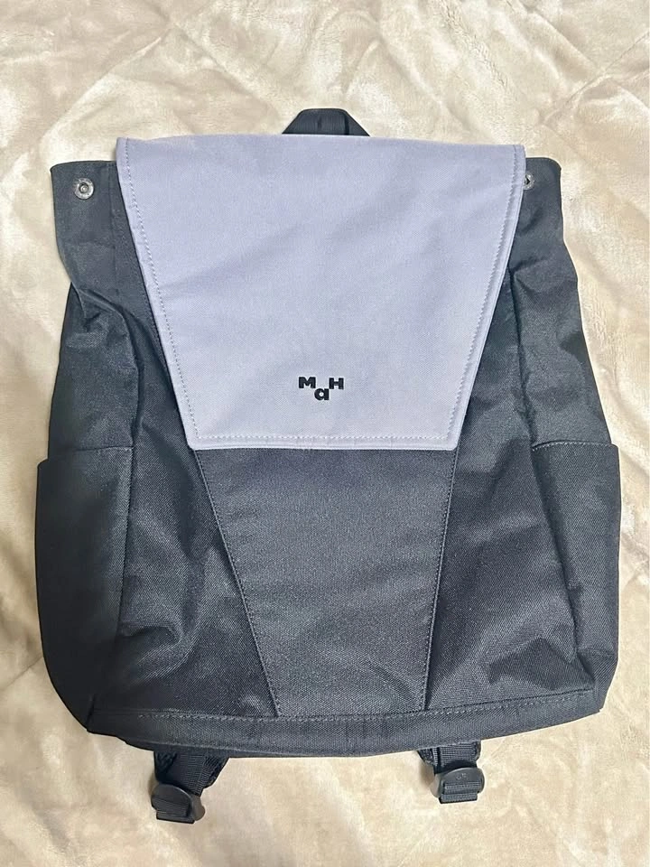 MAH backpack black gray 17L - photo 2