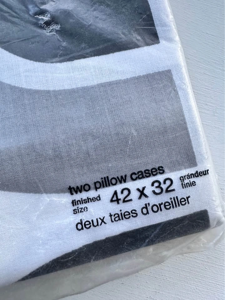 Pillowcase Set of 2 Black Grey White Labyrinth Vintage TexMade 1 - photo 2
