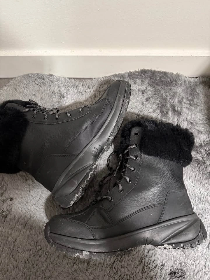 UGG winter boots 9.5 - photo 3