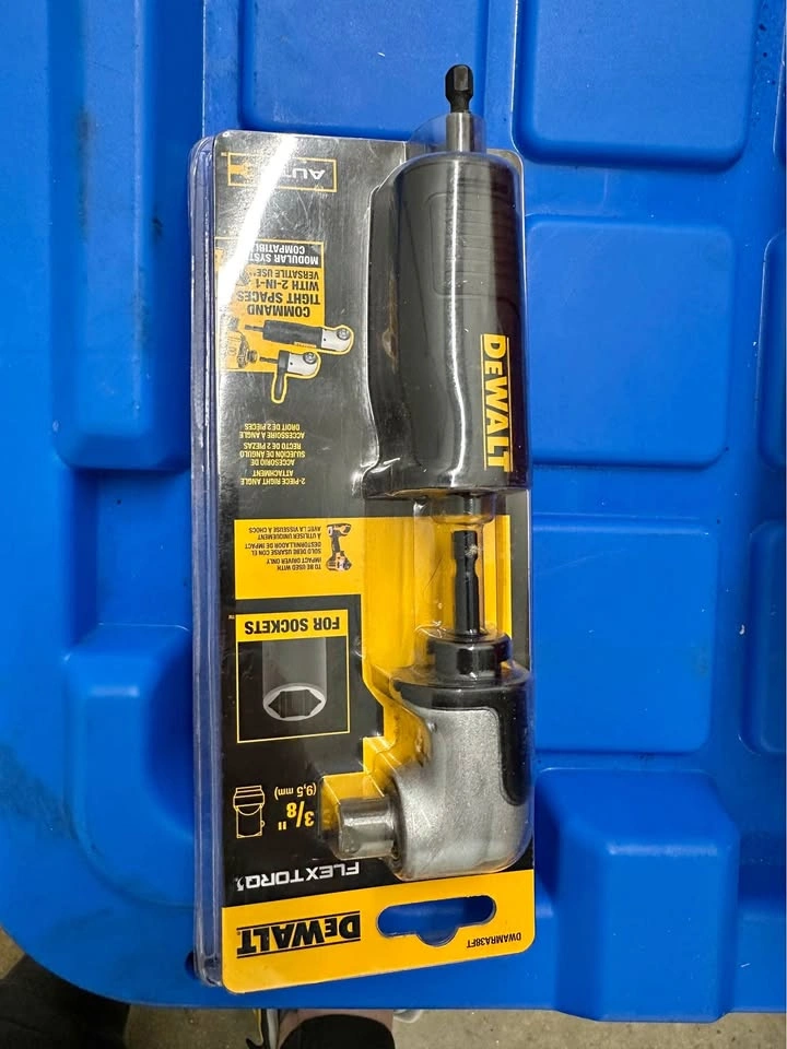 DeWalt Right Angle Attachment