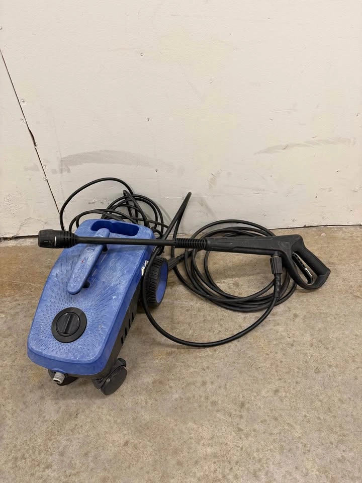 Simoniz 1600 PSI Electric Pressure Washer