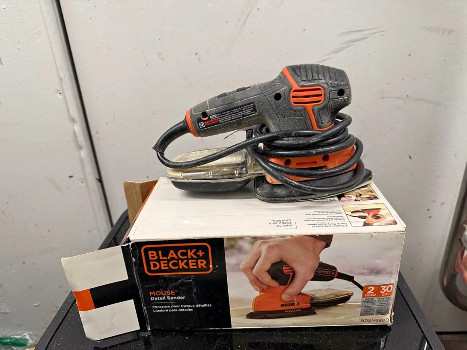Black+Decker BDEMS600 Mouse Detail Sander