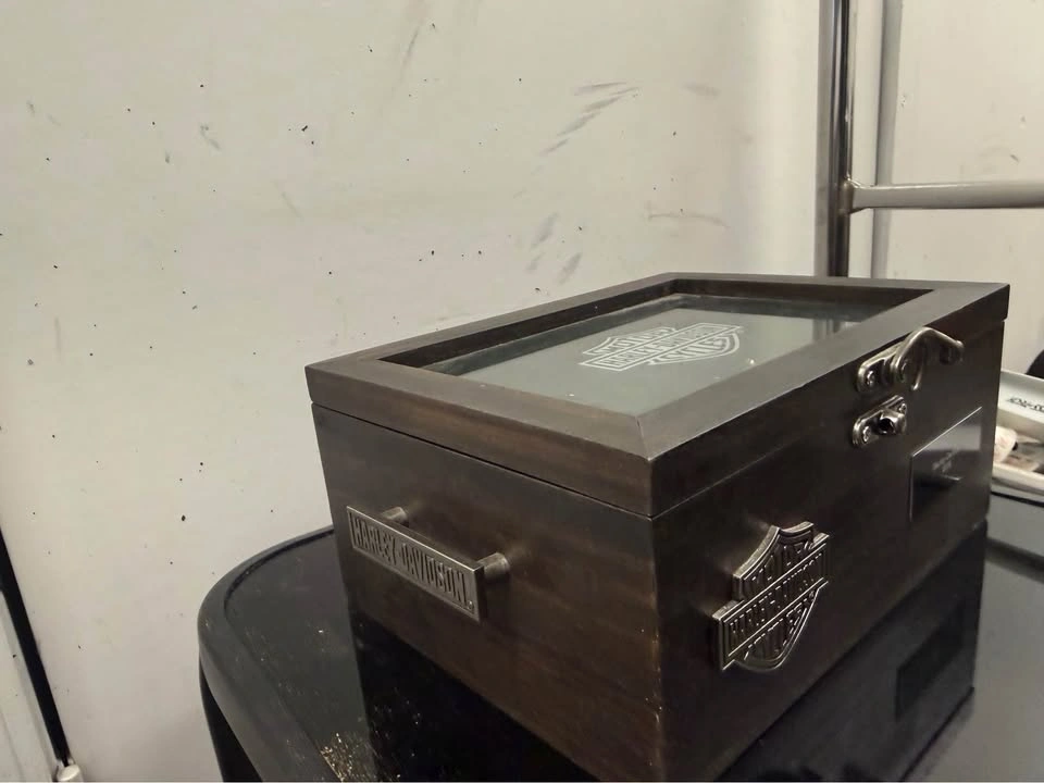 Harley-Davidson 2016 Wooden Collector Display Box - photo 2