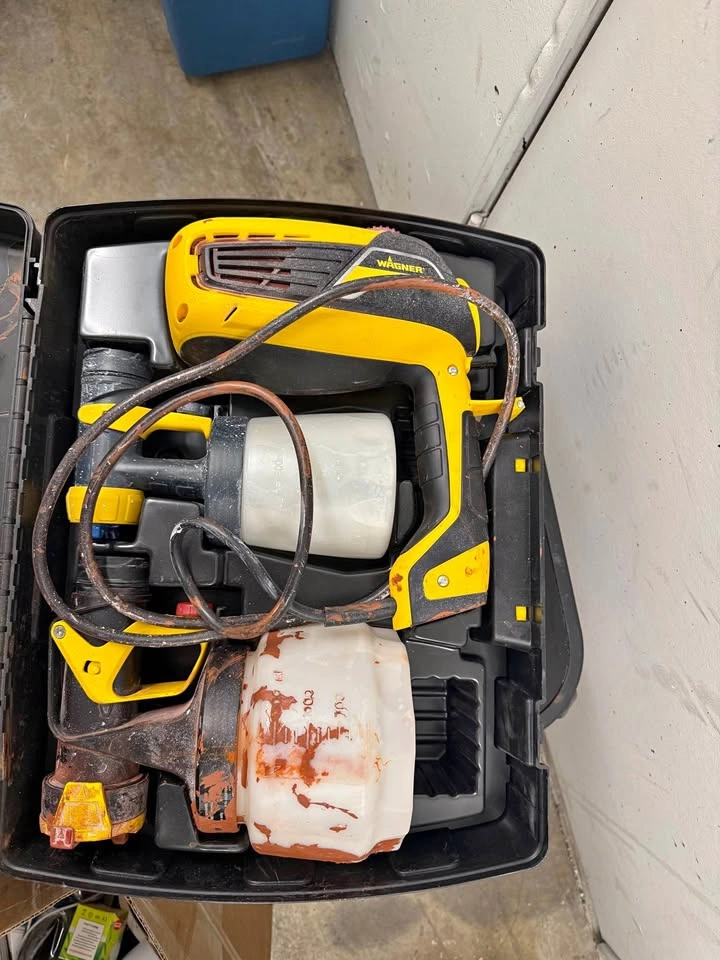 Wagner Paint Sprayer Kit with Case