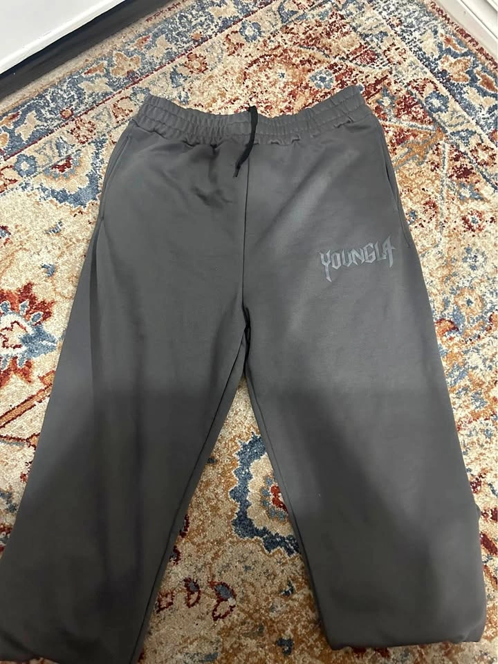 Young La Sweatpants/Joggers - Large