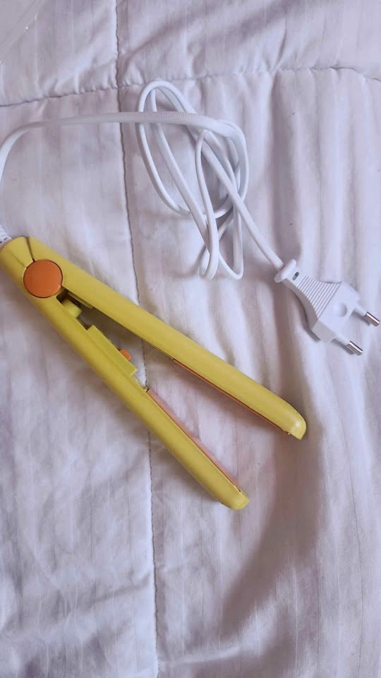 Mini Travel Hair Straightener Yellow