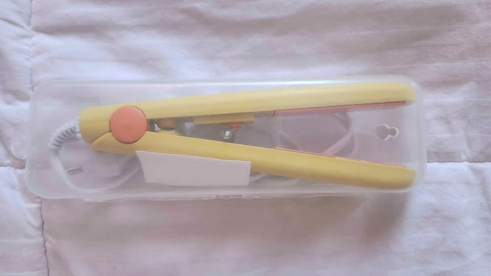 Mini Travel Hair Straightener Yellow - photo 3