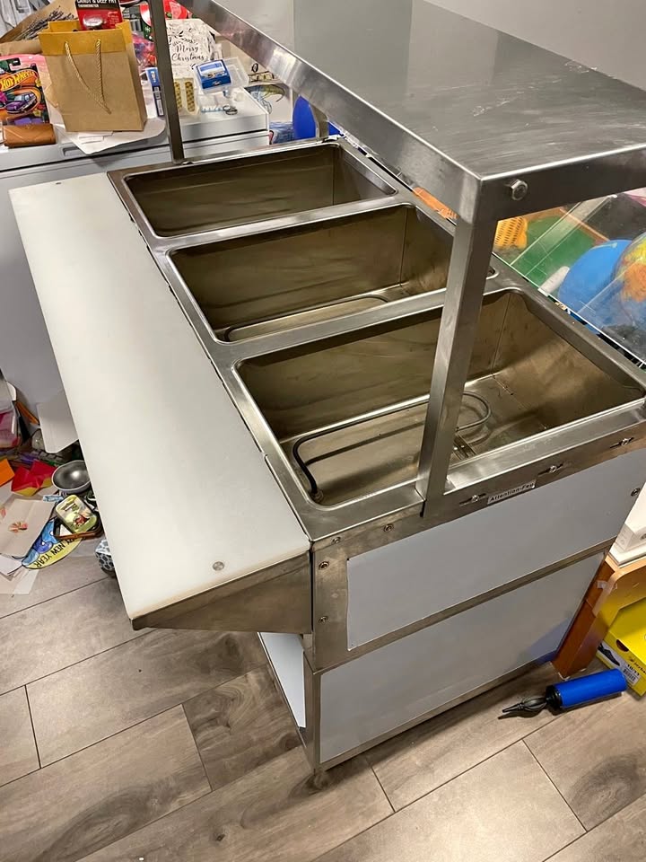 ServIt 3-Pan Electric Steam Table with Sneeze Guard