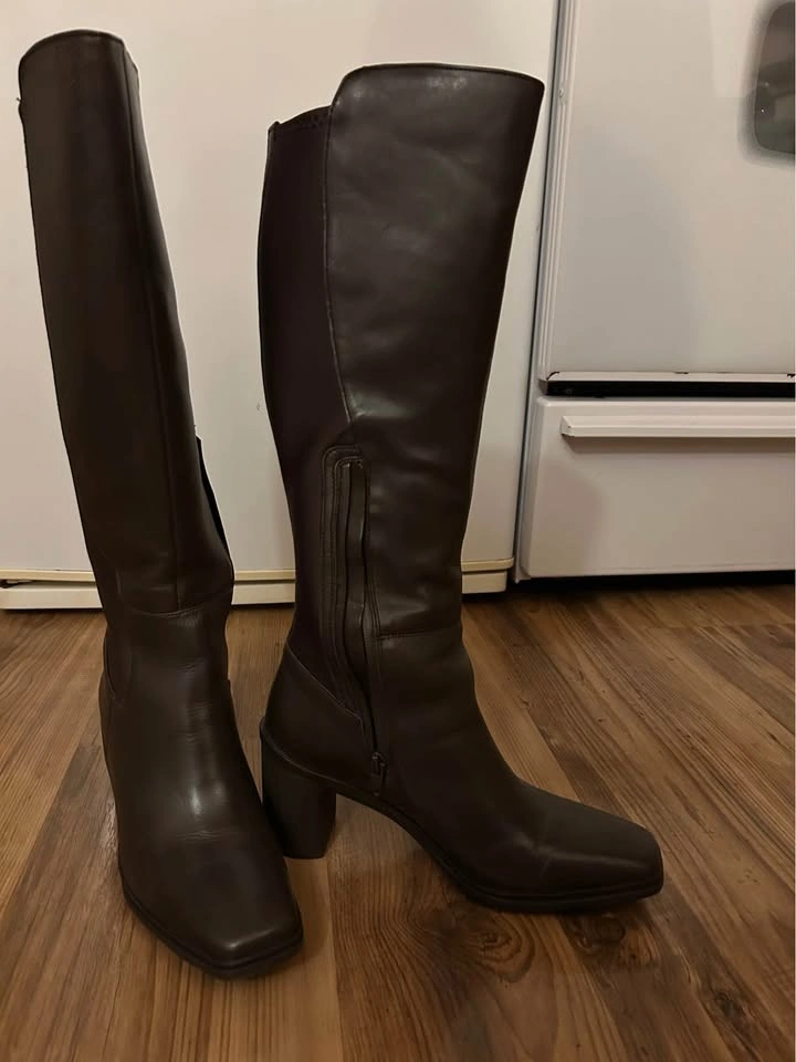 Naturalized High Heeled Boots - photo 2