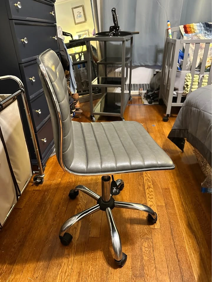 Task Chair - Like New - photo 2