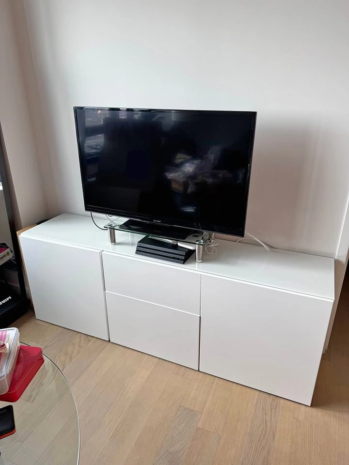 IKEA BESTÅ tv stand / storage cabinet with Drawers - White
