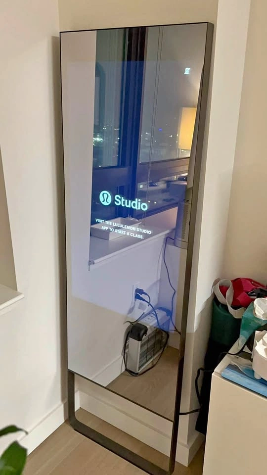MIRROR Workout Lululemon Studio (LIKE NEW CONDITION)