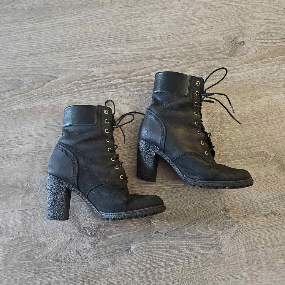 Timberland Black Heeled Ankle Boots Size 8 - photo 4
