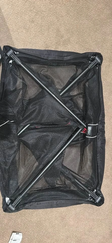 Baby Bjorn Portable Folding Bed or Cot - photo 2