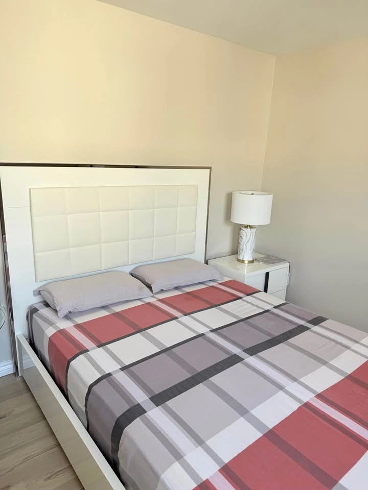 Modern White Queen Bed Frame - Upholstered Headboard - photo 5