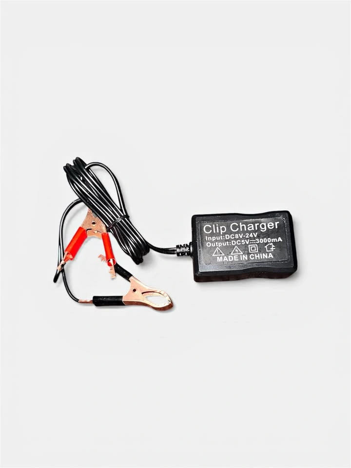 3 USB Clip Car Chargers 12-24V 3A
