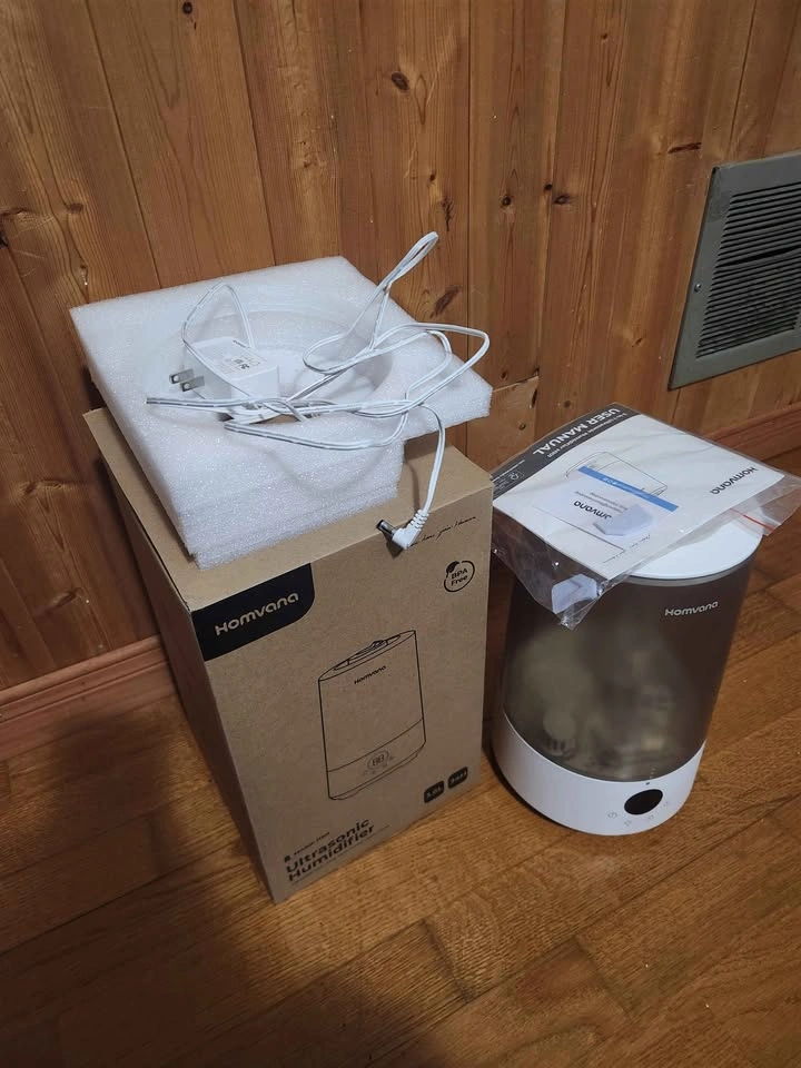 Small Humidifier with 7 Color Lights - photo 3
