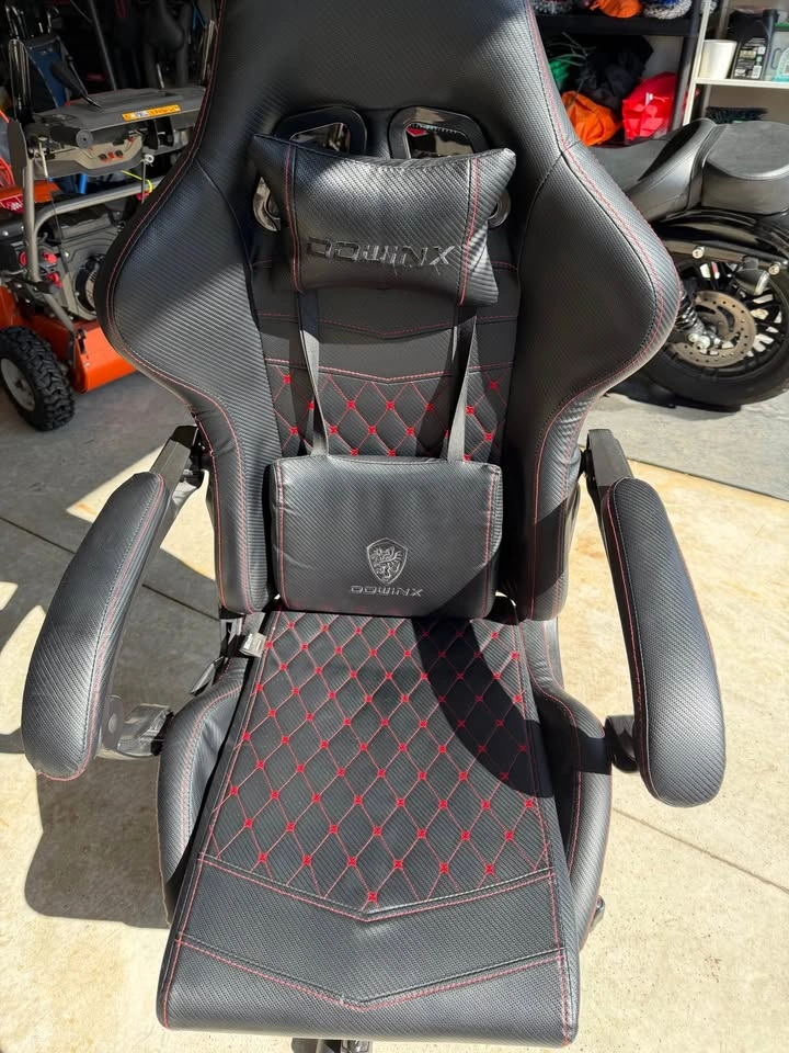 Downix Gaming Chair - photo 2