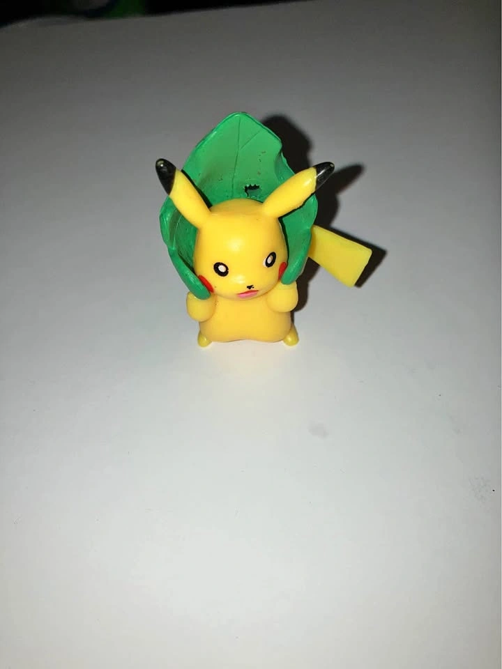 1990s TOMY Pikachu Pokemon Mini Figure