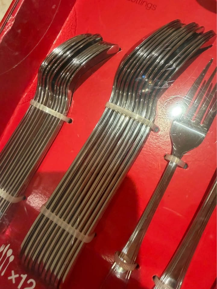 60-Piece Stainless Steel Cutlery Set (Service for 12) - photo 2