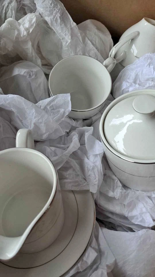 Afternoon Tea? Linen & Things