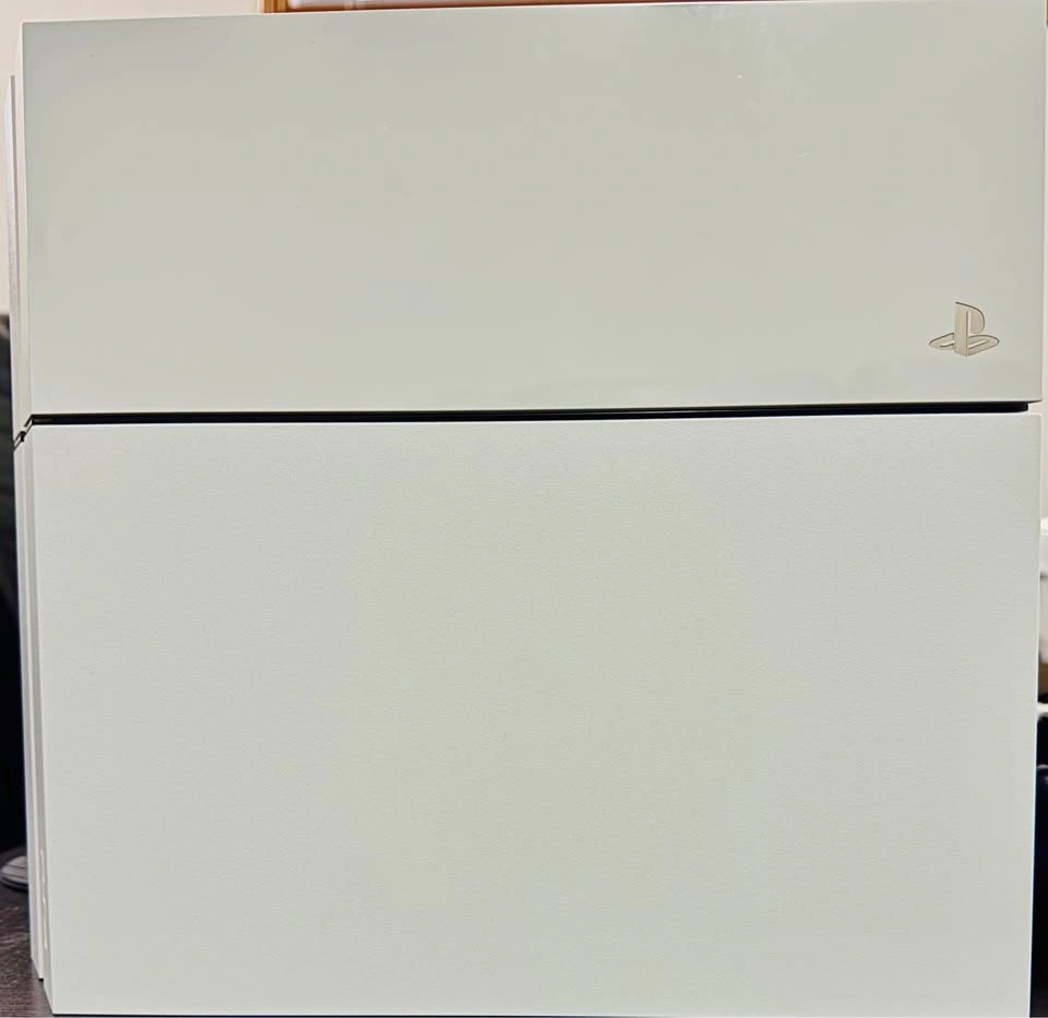 Limited Edition Destiny PS4 Bundle - Glacier White - 500GB - CIB - photo 4