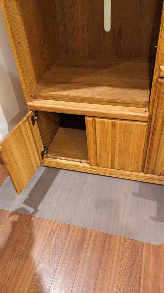 Solid Oak Entertainment Cabinet - photo 4