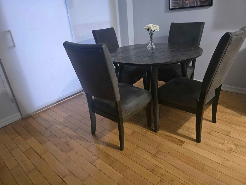 Brown Dining Set - 100% Wood Table - photo 3