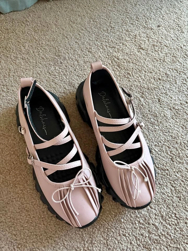 Ballet style sneakers from Japan