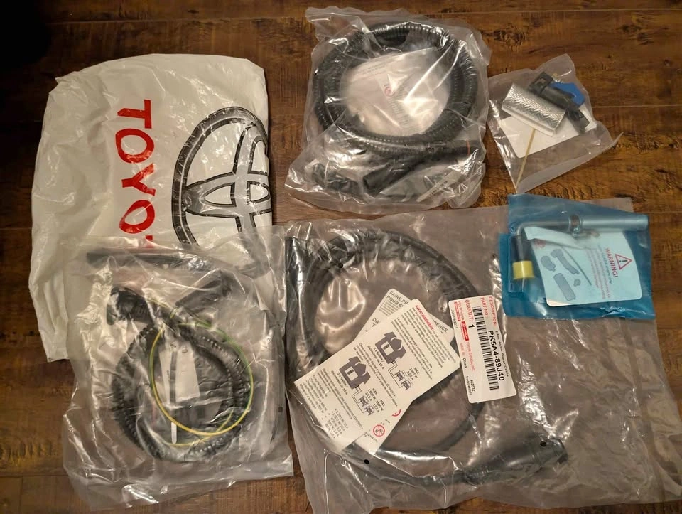 Toyota Camry Hybrid 2021 Block Heater