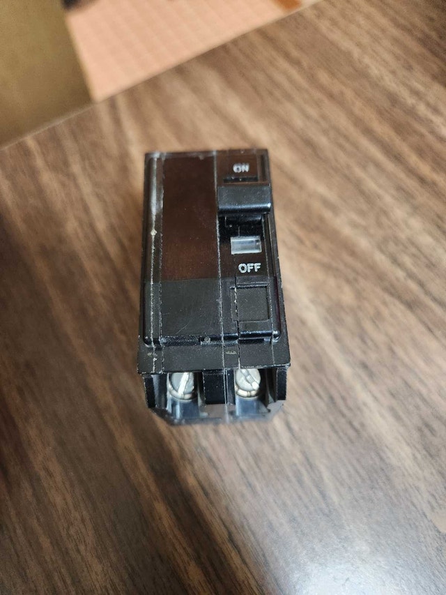 Square D 30 Amp Breaker - photo 2