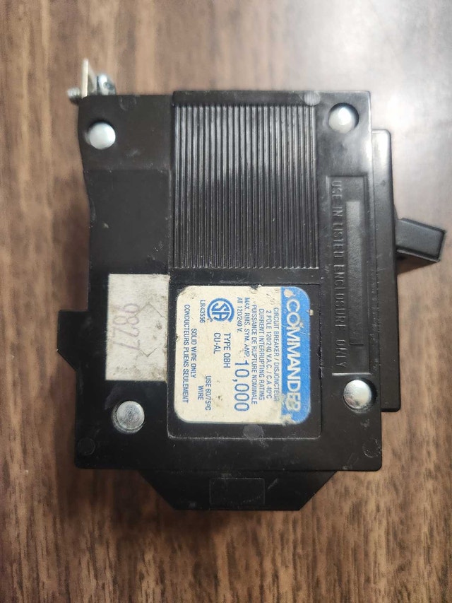 COMMANDER CB2020 Circuit Breaker - photo 3