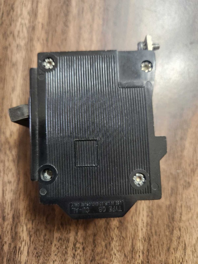 COMMANDER Circuit Breaker 40 Amp - photo 2