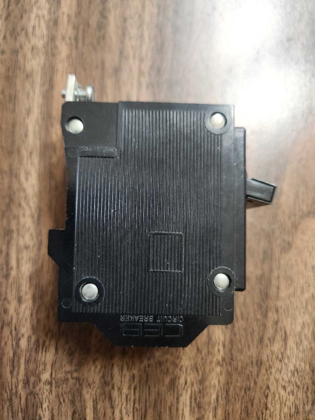 COMMANDER Circuit Breaker 40 Amp - photo 4