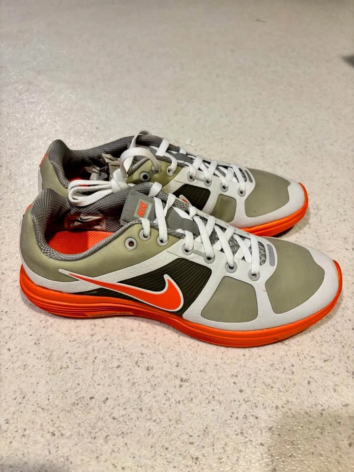 New orange/grey Nike Lunaracer+ 2 women's running shoes size 9