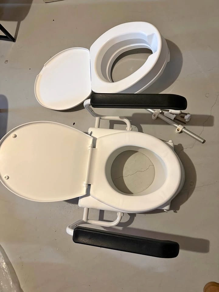 Raised Toilet Seat with Handles and Extra Toilet Seat