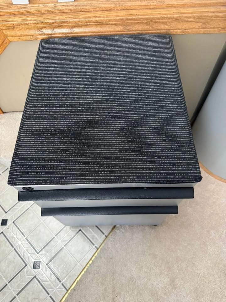 Metal Pedestal Filing Cabinet - photo 2