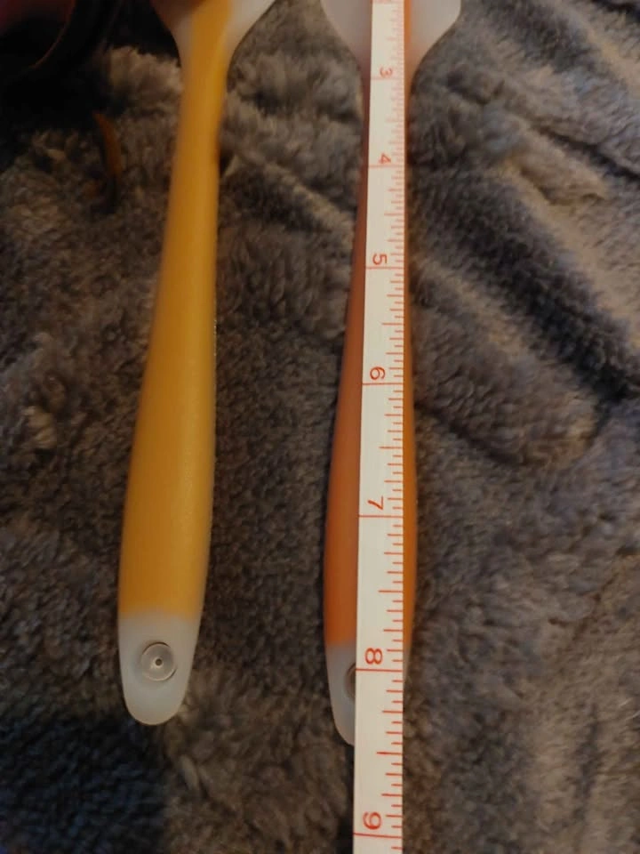 2 Silicone Spatulas - photo 2