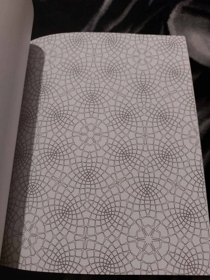 Mosaic Pattern Coloring Book - photo 2