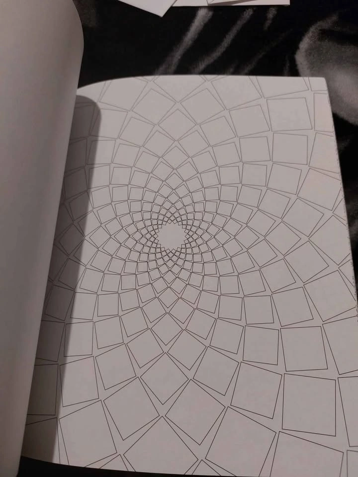 Mosaic Pattern Coloring Book - photo 3