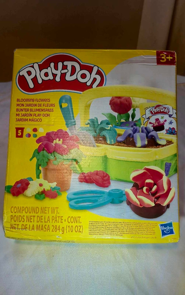Play-Doh Garden Bloom Play Set 3+