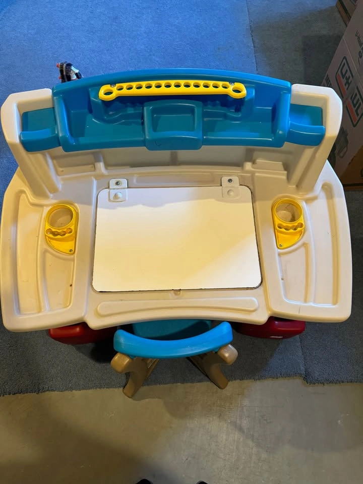 Step2 Deluxe Art Master Desk - photo 5