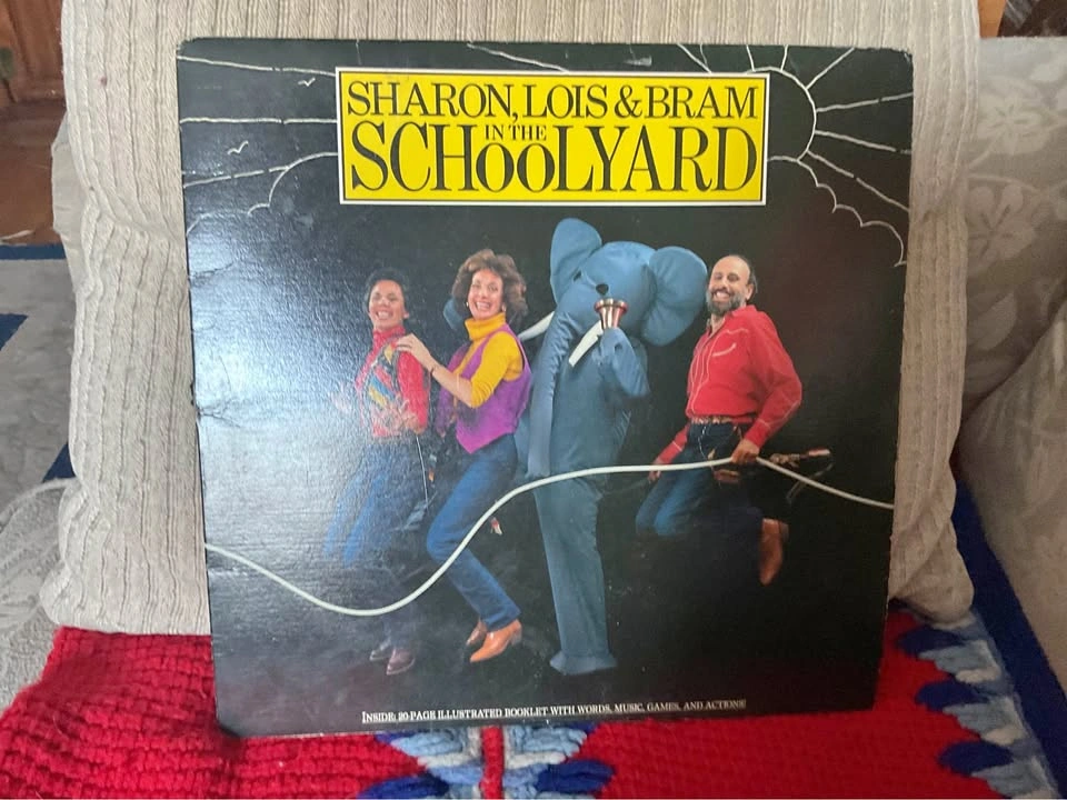 SHARON, LOIS & BRAM In the SCHOOLYARD LP