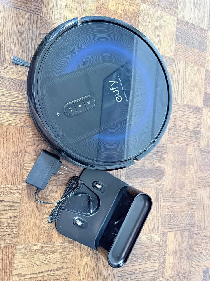 Eufy G30 RoboVac