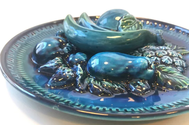 Ceramic raised fruit hanging plate Inarco blue Vintage thumbnail