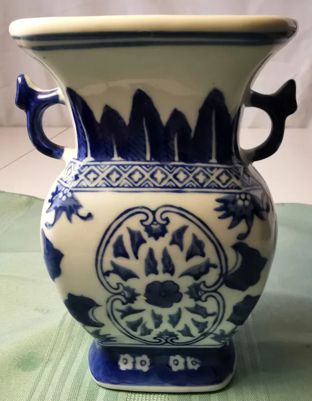 Vintage Chinese Blue & White Porcelain Vase thumbnail